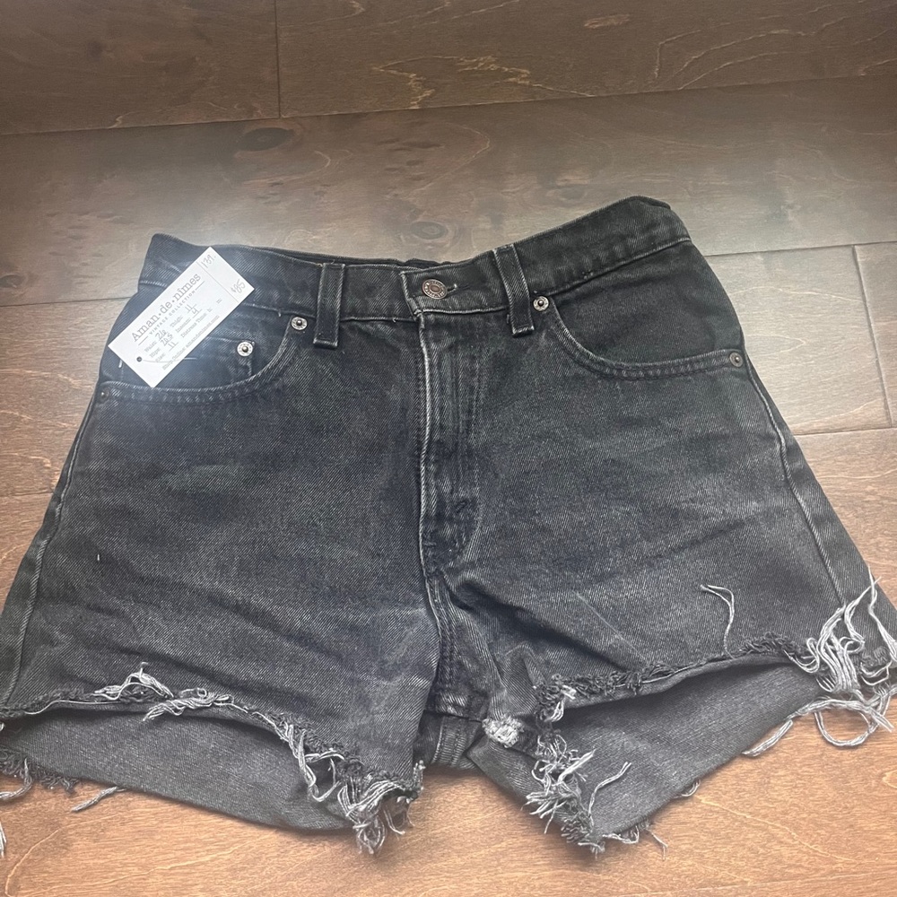 Women’s Vintage Levi shorts